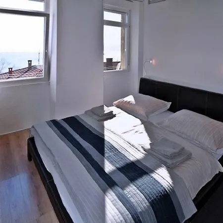 Aurora Апартаменты