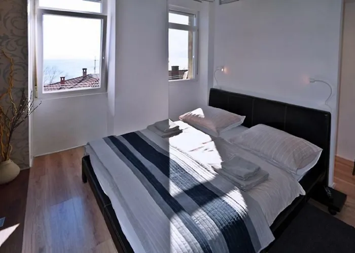 Aurora Apartament