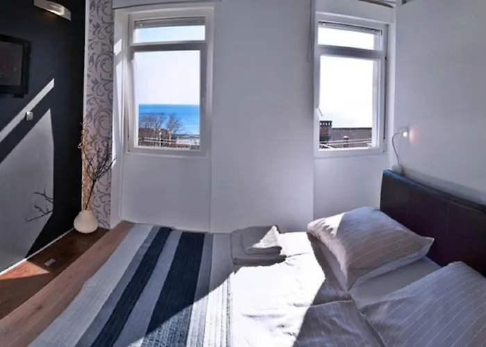 Aurora Appartement *